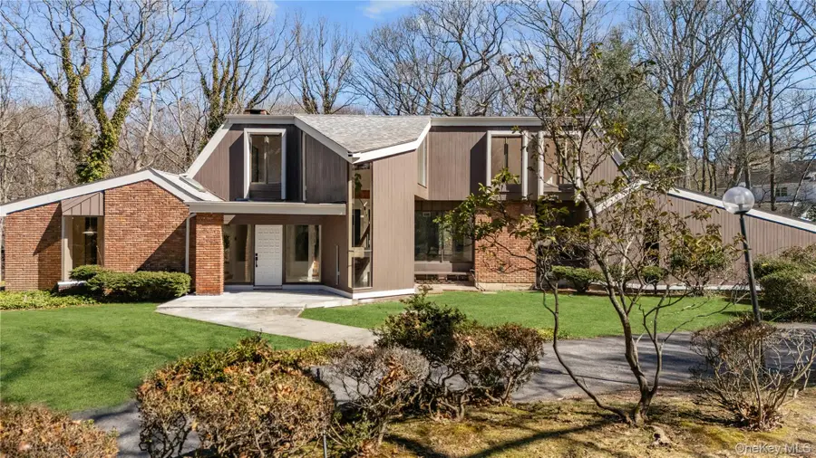 12 Lost Meadow Lane, Port Jefferson, NY 11777 - #2