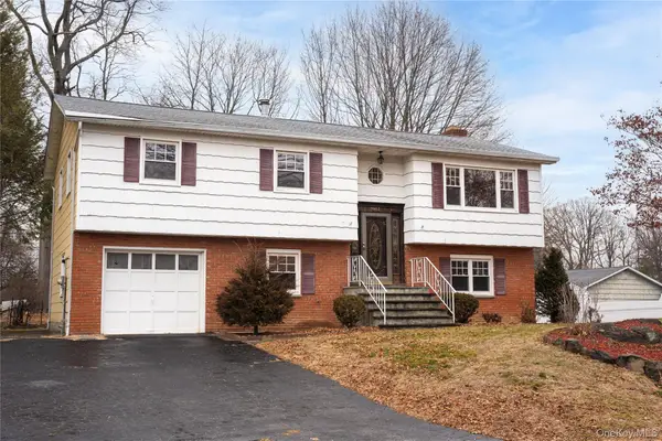 102 Burke Court, Buchanan, NY 10511