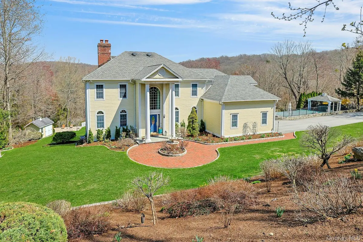 350 Wooded Hill Court, Chappaqua, NY 10514 - #1