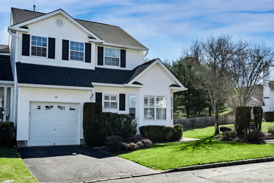 24 Brookville Way, Manorville, NY 11949 - #2