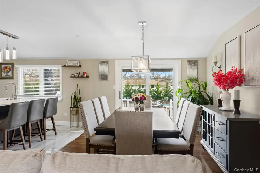 86 New Highway, Commack, NY 11725 - #3