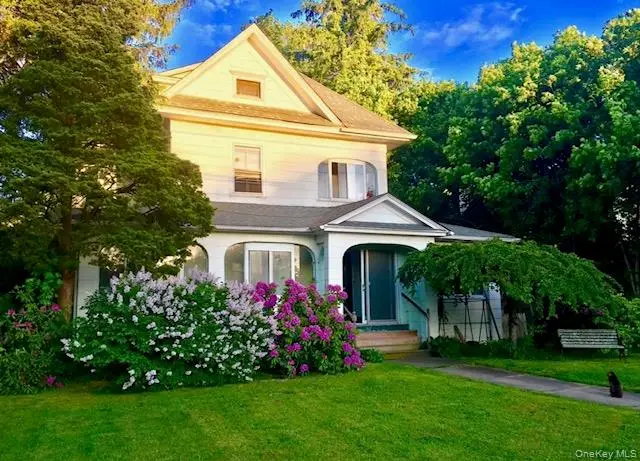 761 E Main Street, Riverhead, NY 11901 - #1