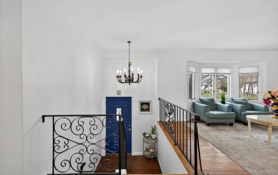 372 Clay Pitts Road, East Northport, NY 11731 - #3