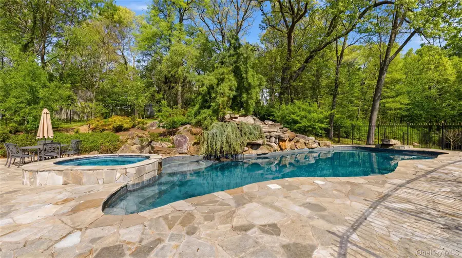 33 Greenbriar Drive, Chappaqua, NY 10514 - #3