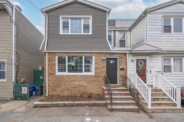 9210 104th Street, Richmond Hill, NY 11418