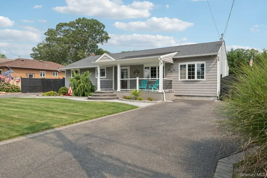 295 Silver Street, West Babylon, NY 11704 - #2