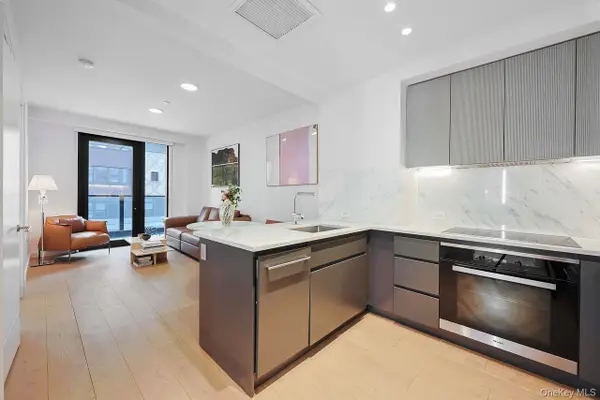 300 W 30th Street #4F, New York (Manhattan), NY 10001