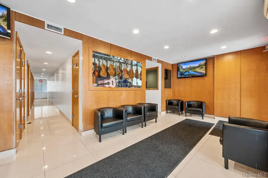 43-07 162 Street, Flushing, NY 11358 - #2