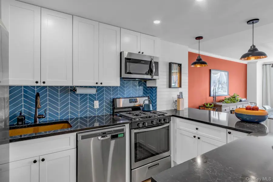 345 E 93rd Street #11DE, New York, NY 10128 - #2