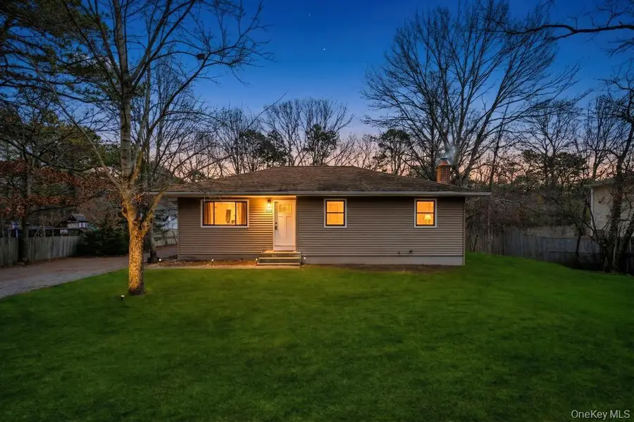 350 Brookhaven Avenue, Riverhead, NY 11901 - #2