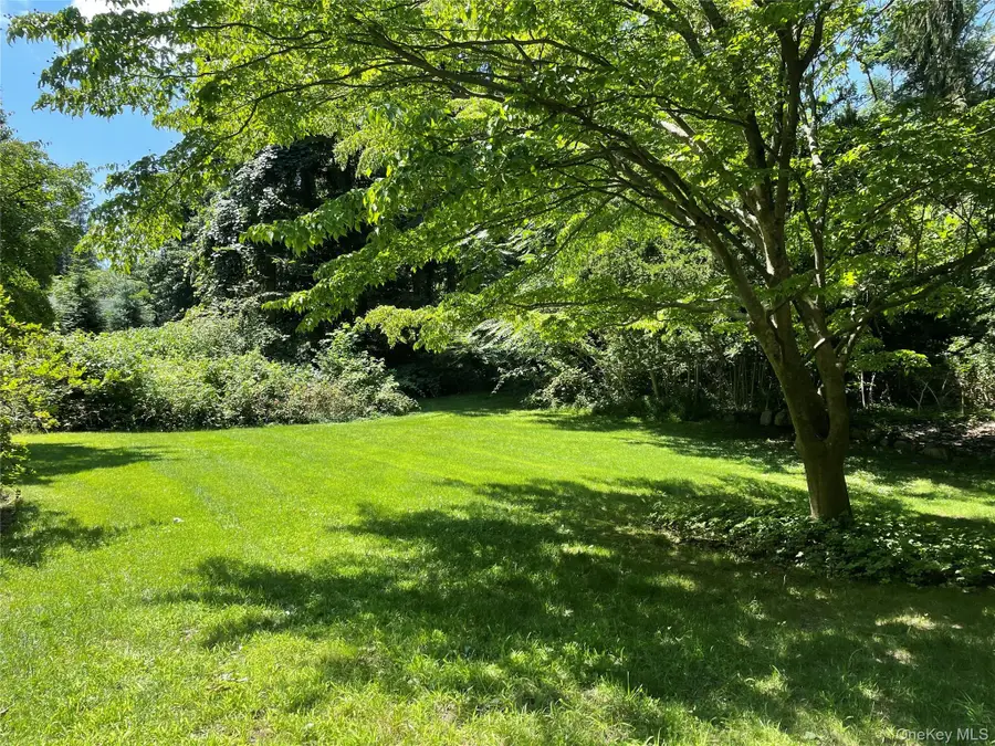 3 N Lake Road, Armonk, NY 10504 - #2