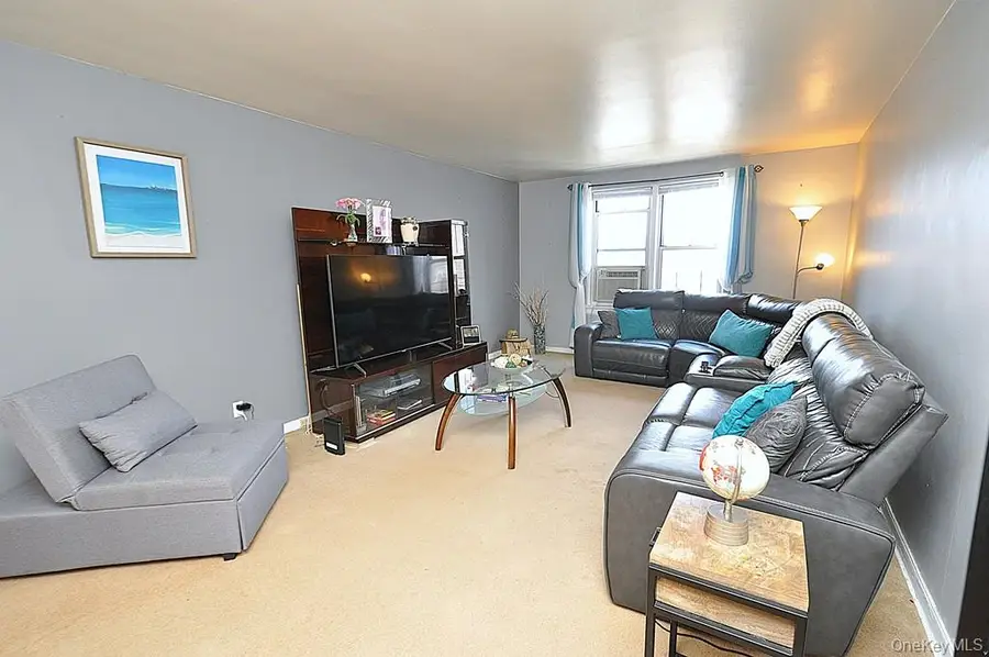 1 Vincent Road #6B, Bronxville, NY 10708 - #3