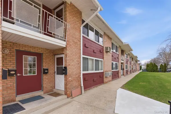 400 Fulton Street #3B, Farmingdale, NY 11735