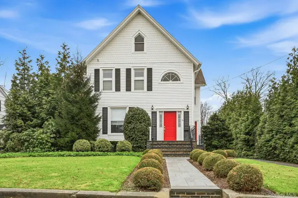 34 Fairview Street, Huntington, NY 11743