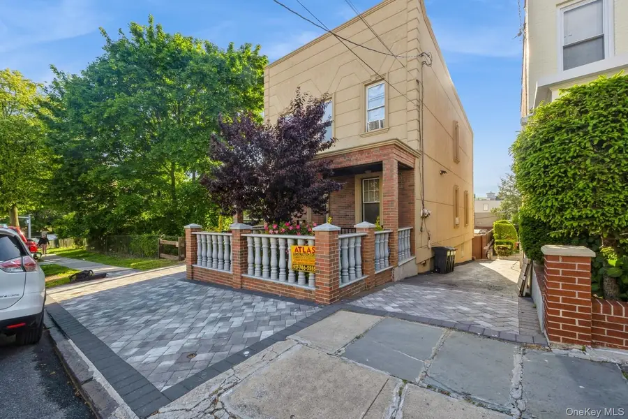 9 Hyatt Avenue, Yonkers, NY 10704 - #2