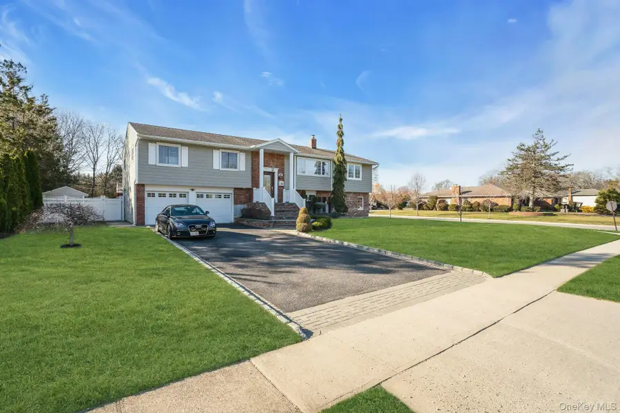 108 Hayrick Lane, Commack, NY 11725 - #2