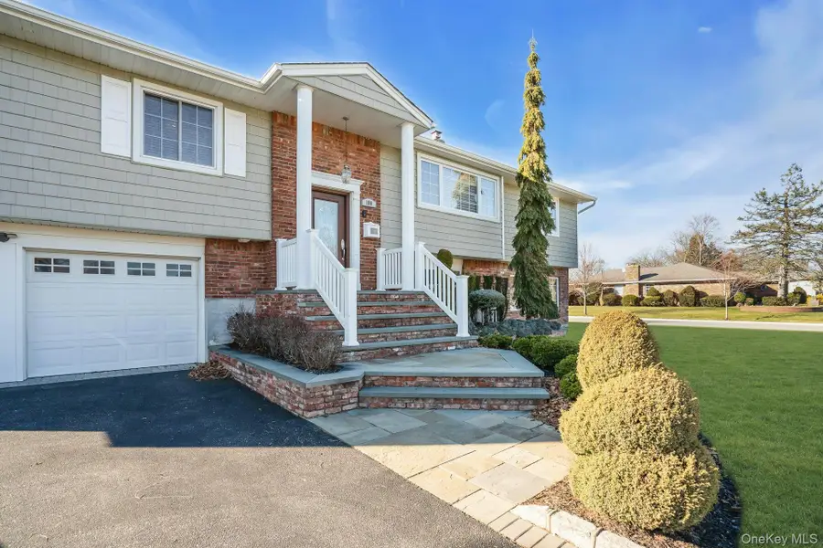 108 Hayrick Lane, Commack, NY 11725 - #3