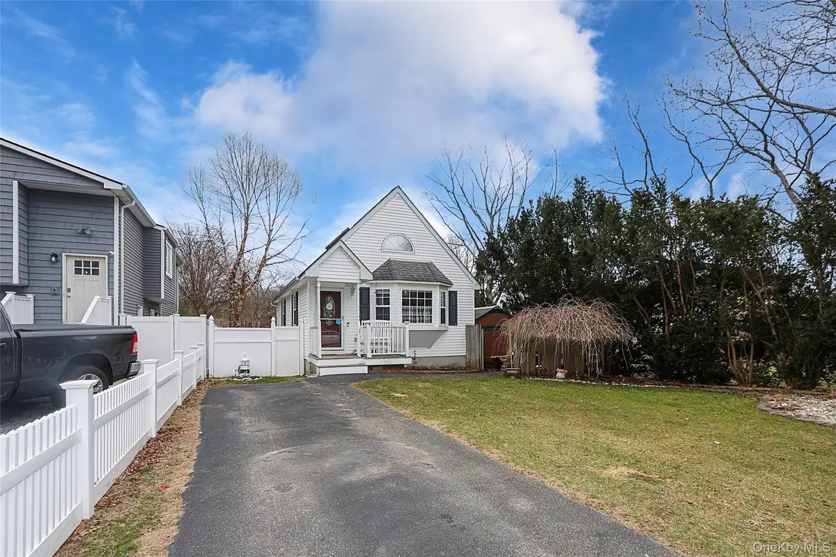 129 Norwalk Avenue #A, Medford, NY 11763 - #1