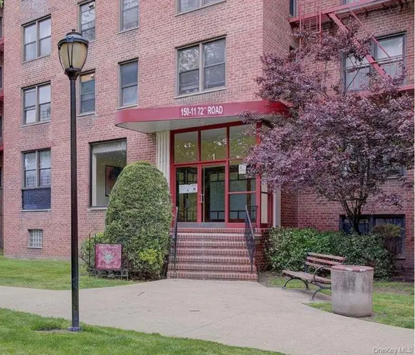 150-11 72nd Road #6F, Flushing, NY 11367