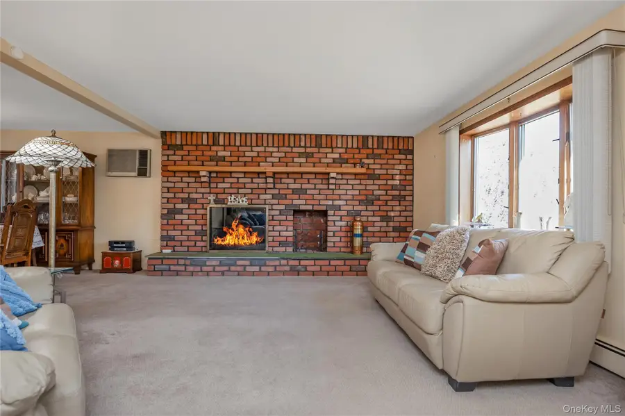 25 Windham Lane, Ronkonkoma, NY 11779 - #3