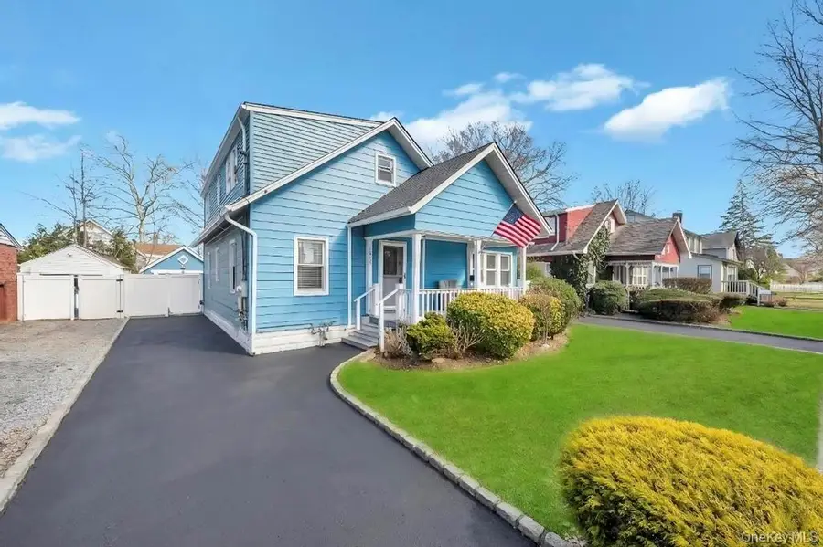 1835 Harte Street, Baldwin, NY 11510 - #3