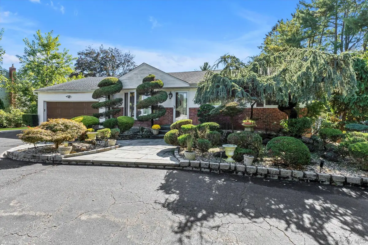 14 Yeoman Drive, East Northport, NY 11731 - #1