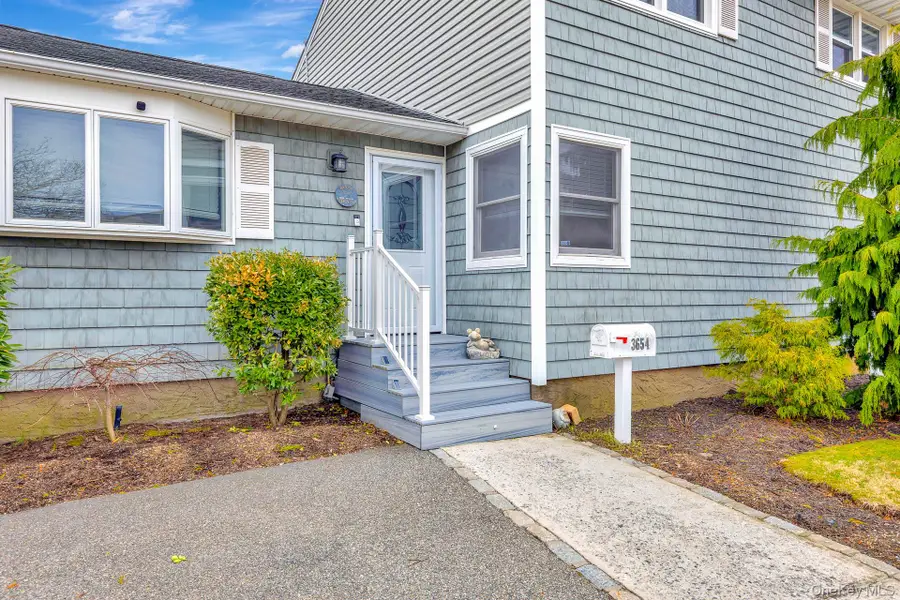 3654 Locust Avenue, Seaford, NY 11783 - #3