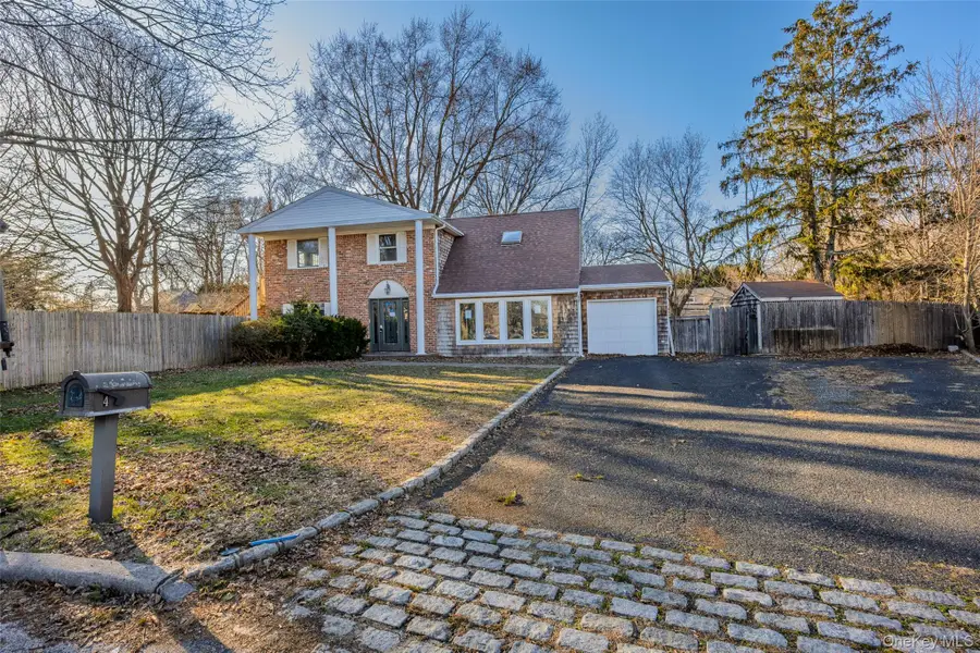 4 Vale Court, Mount Sinai, NY 11766 - #2