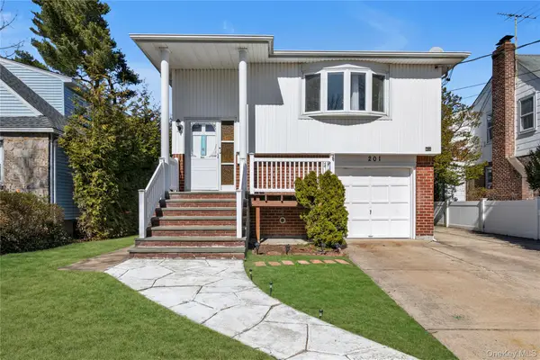 201 Montauk Street, Valley Stream, NY 11580