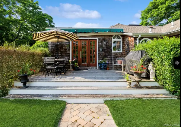 56 Lamb Avenue, Quogue, NY 11959