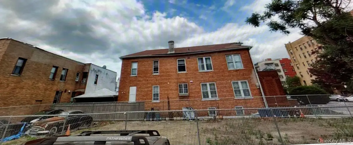 320 Avenue P, Brooklyn, NY 11204 - #1