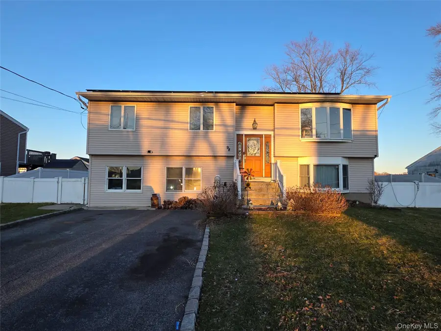 98 Andrew Avenue, Islip Terrace, NY 11752 - #2