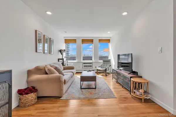 25 W Broadway #207, Long Beach, NY 11561