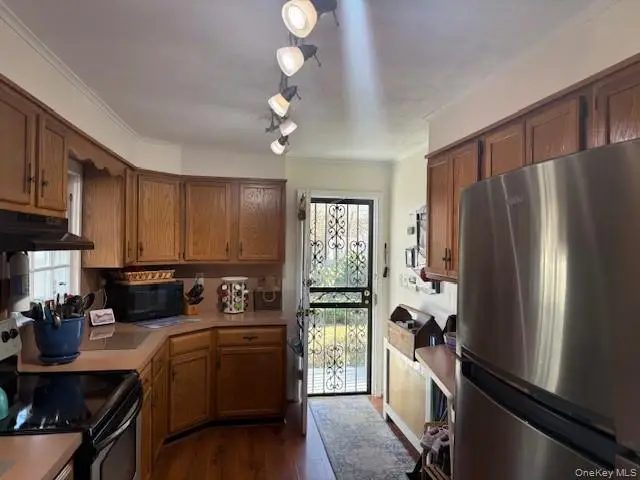 154 Cedar Road E, Mastic Beach, NY 11951 - #3