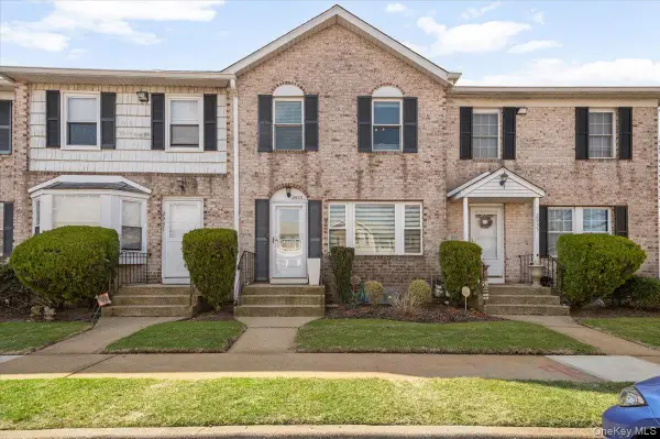 2933 Grand Avenue, Baldwin, NY 11510