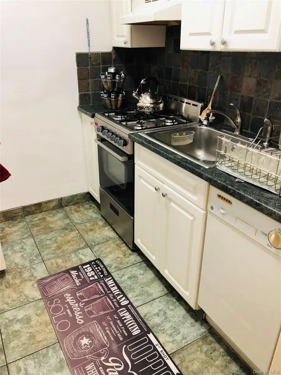 162-01 Powells Cove Boulevard #1M, Whitestone, NY 11357 - #3