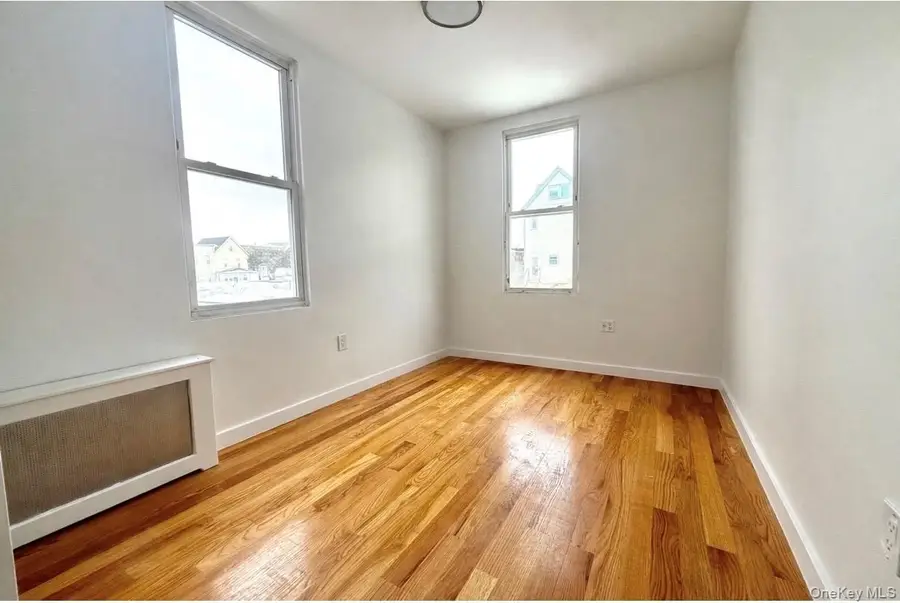 6734 52nd Avenue, Maspeth, NY 11378 - #3