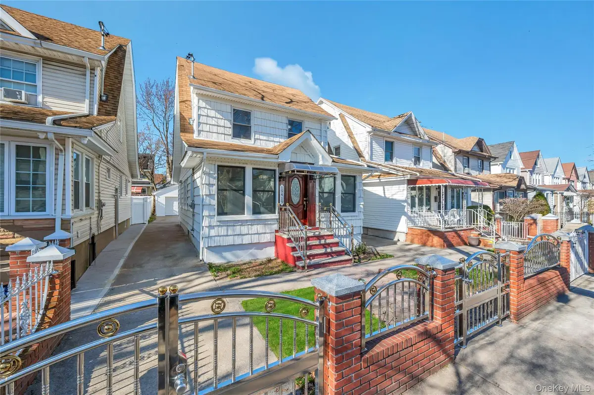 194-19 115th Road, Saint Albans, NY 11412 - #1