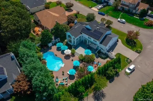 1 Laurel Lane, Holtsville, NY 11742 - #2