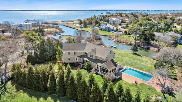 5 Woodcock Lane, Remsenburg, NY 11960