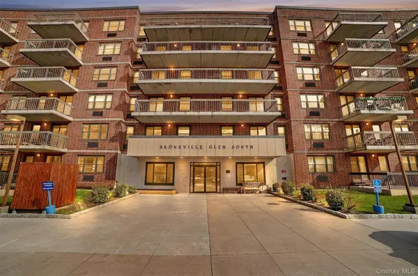 1376 Midland Ave #810, Bronxville, NY 10708