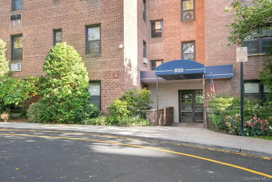 620 Pelham Road #6G, New Rochelle, NY 10805 - #3