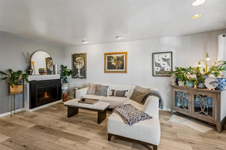 811 Shore Road #11, Long Beach, NY 11561 - #3