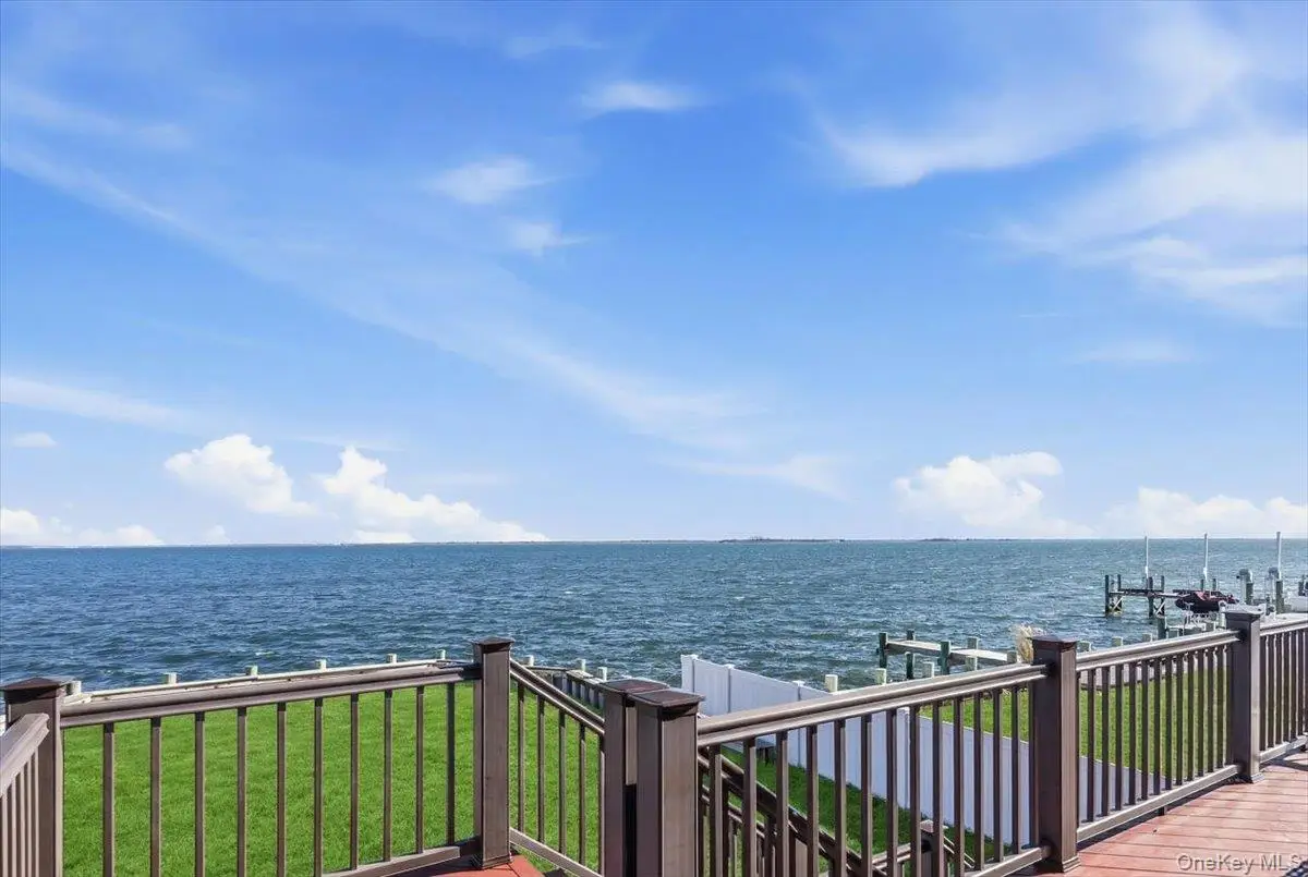 24 Milton Road, Babylon, NY 11702 - #1