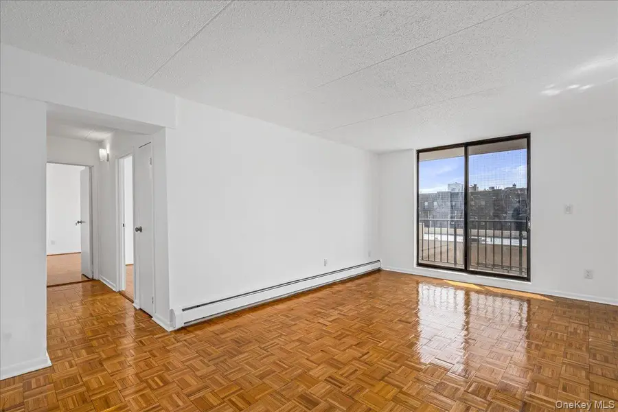 14477 Roosevelt Avenue #3D, Flushing, NY 11354 - #3