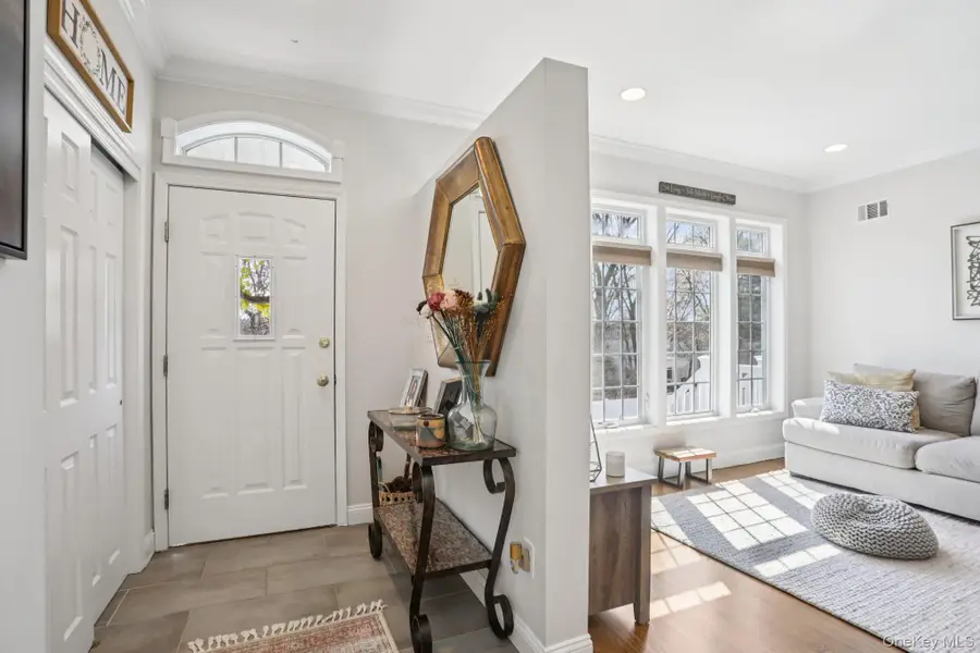 105 Alexander Court, Nanuet, NY 10954 - #3