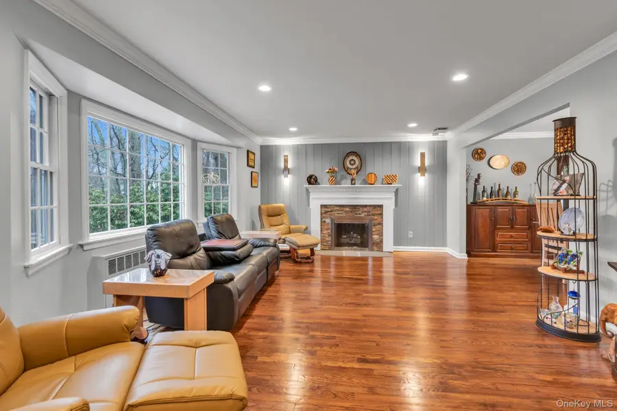 64 Bankside Drive, Centerport, NY 11721 - #2