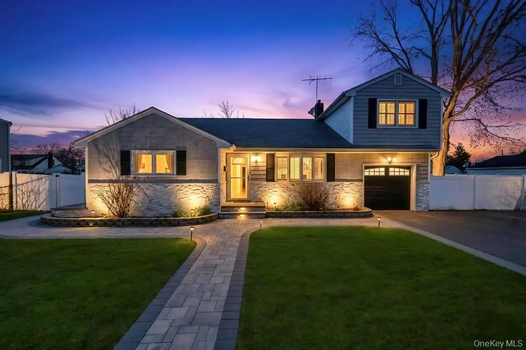 221 Cedar Court, Copiague, NY 11726 - #1