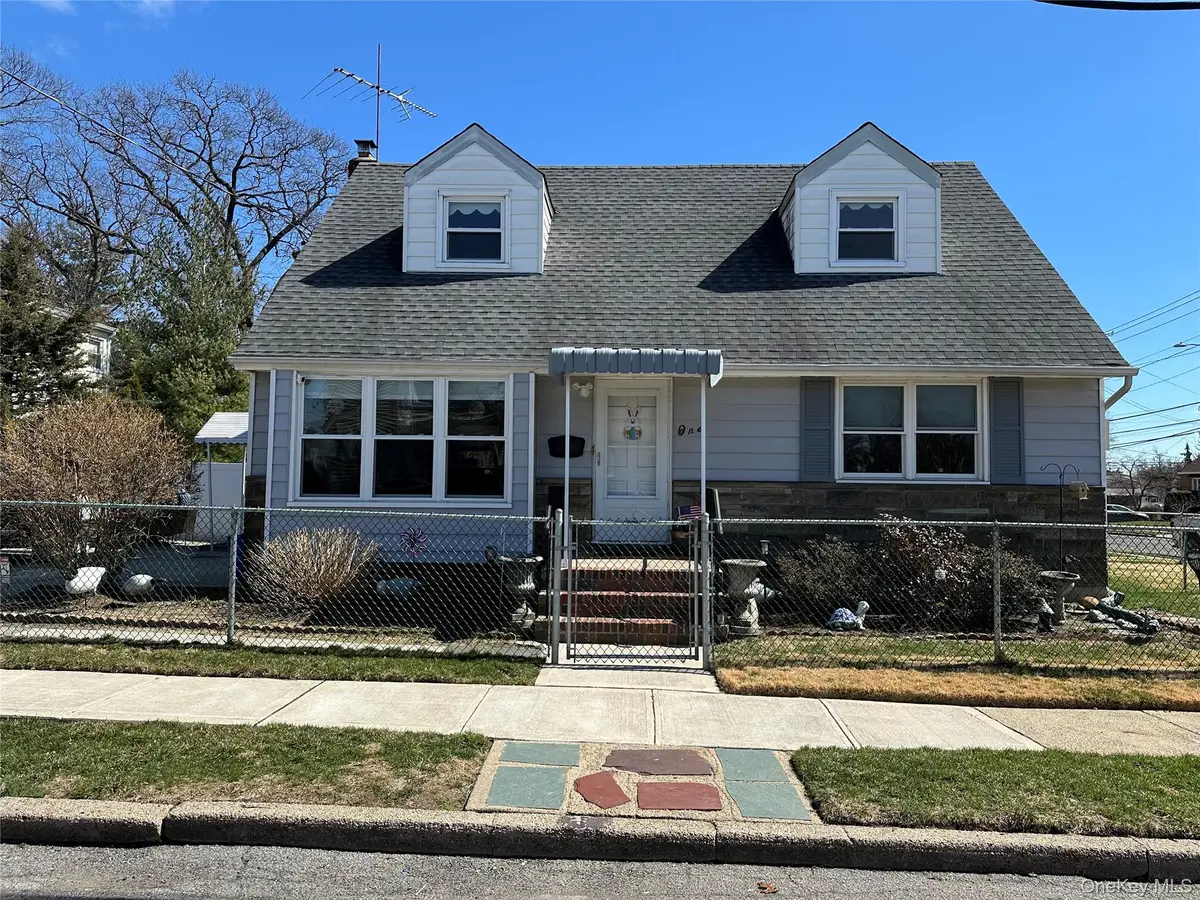 One Waverly Place, Valley Stream, NY 11580 - #1