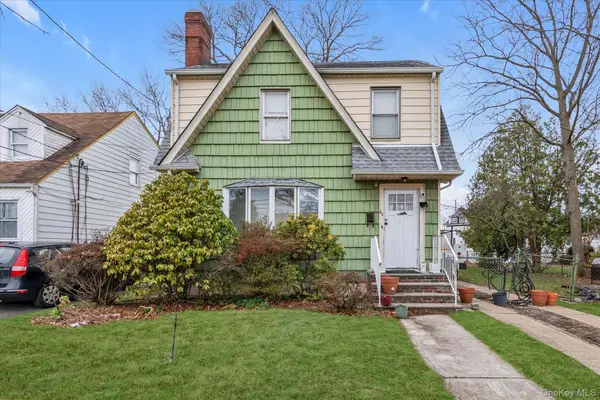 65 Belmont Parkway, Hempstead, NY 11550